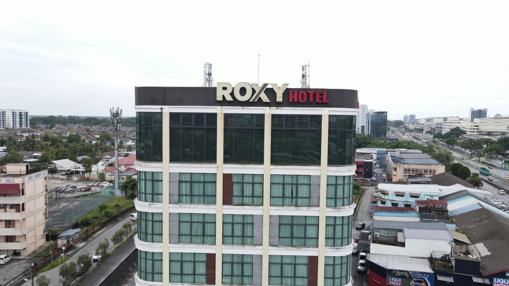 Roxy Hotel & Apartments Кучинг Экстерьер фото